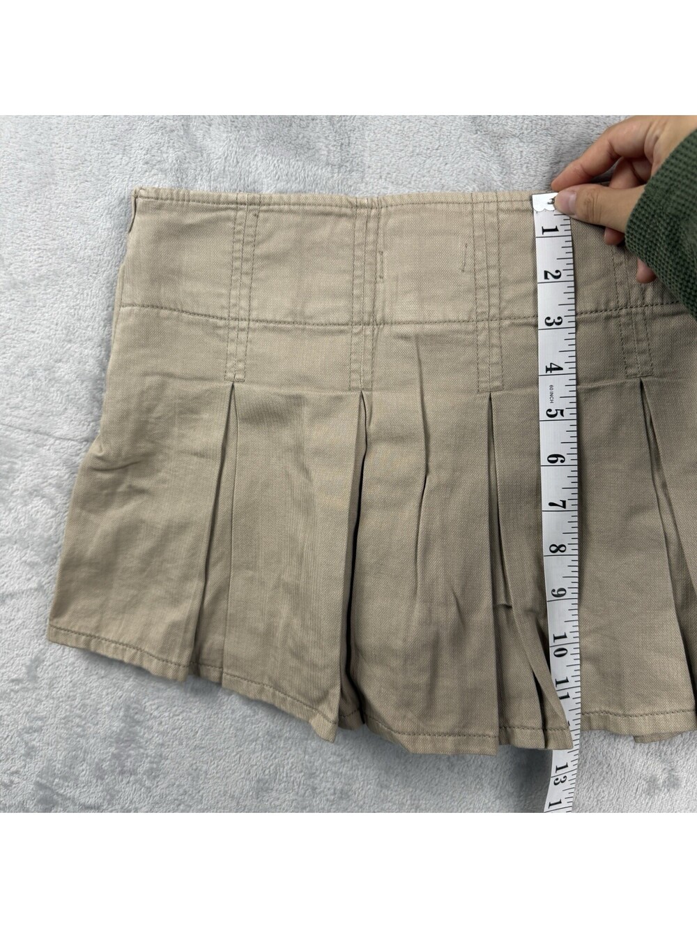 Garage Lexi Pleated Skort Women’s XS Khaki Beige Mini Skirt Shorts Build-In NWT - Picture 4 of 8